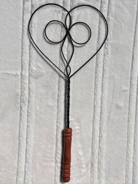 Vintage Heart Shaped Wire Rug Beater With Wood Handle